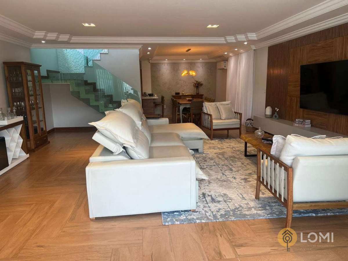 Casa de condomínio à venda com 4 quartos - ,