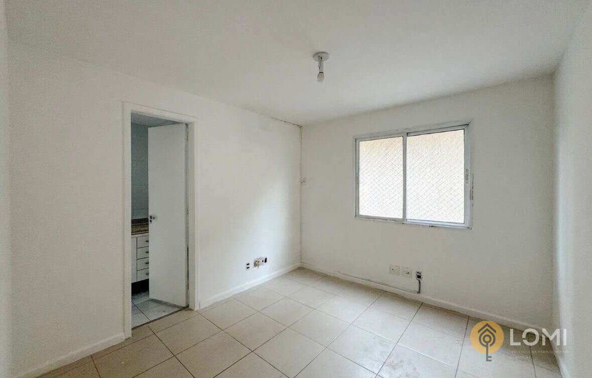 Casa de condomínio à venda, 220m² - ,